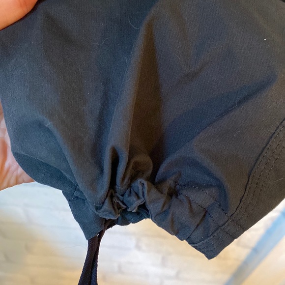 Lululemon Black Ruffle Pants Size 4 Studio ? - Picture 16 of 16